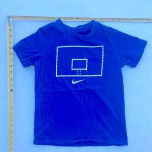 Nike Youth Medium Shirt